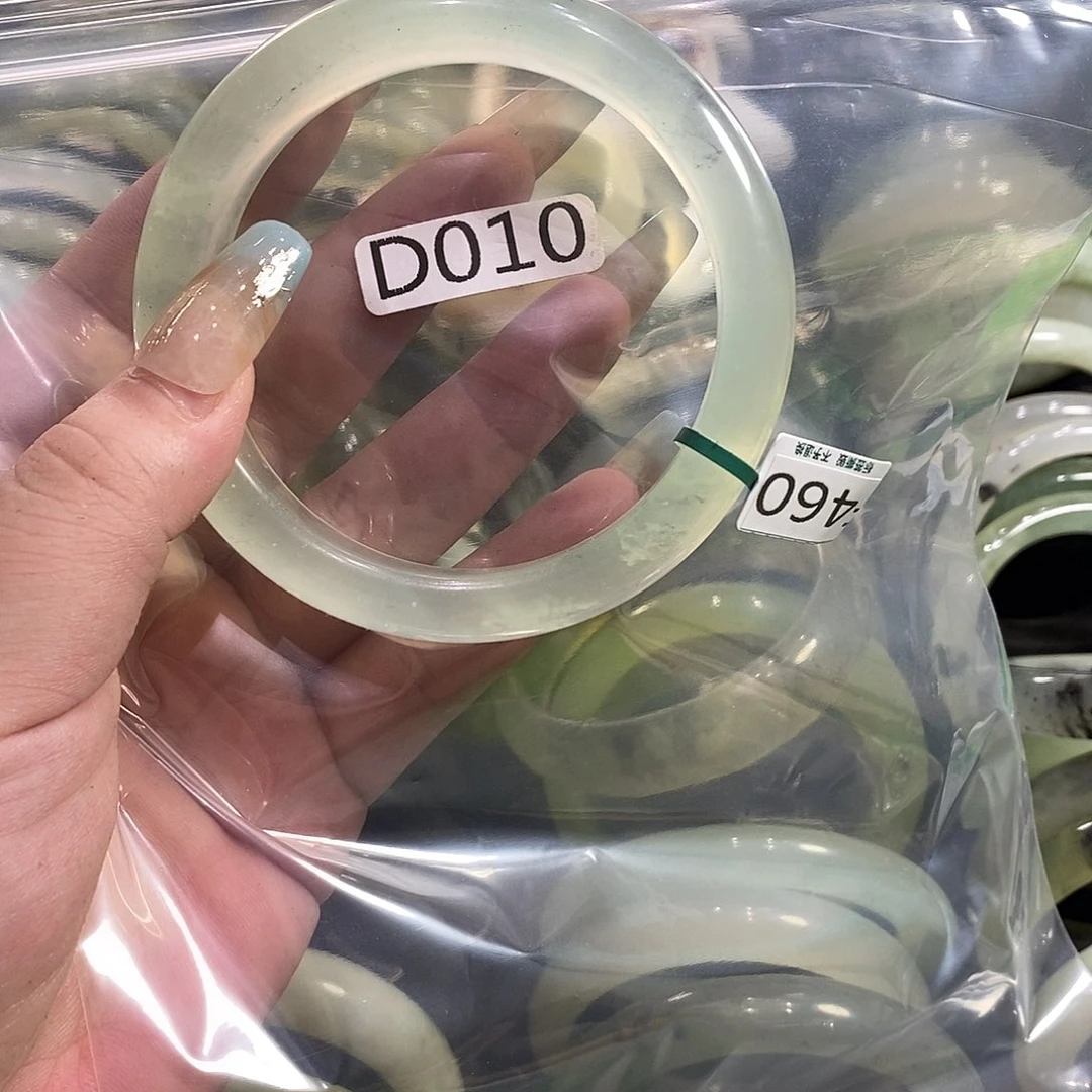 爱***妈未镶嵌岫玉手镯61-