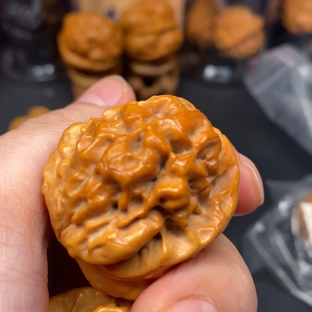 好***u吊坠文玩核桃我在外面吃饭