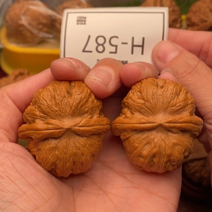 桃核把件元宝40…….