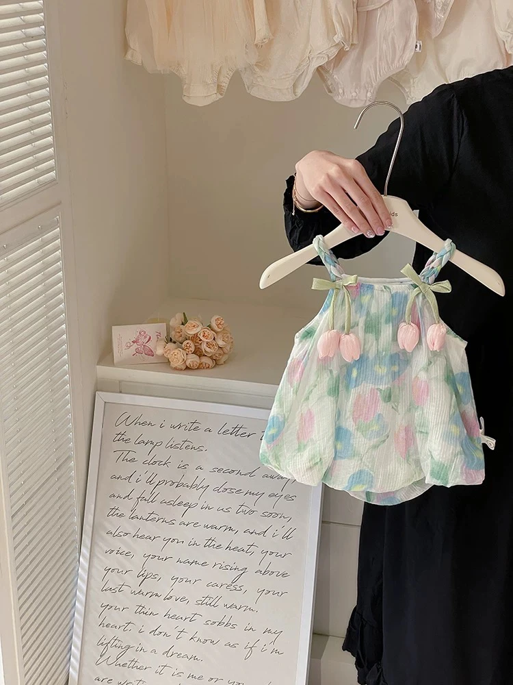 夏装洋气可爱婴幼儿外出服宝宝衣服花朵吊带包屁衣婴儿连体衣夏季