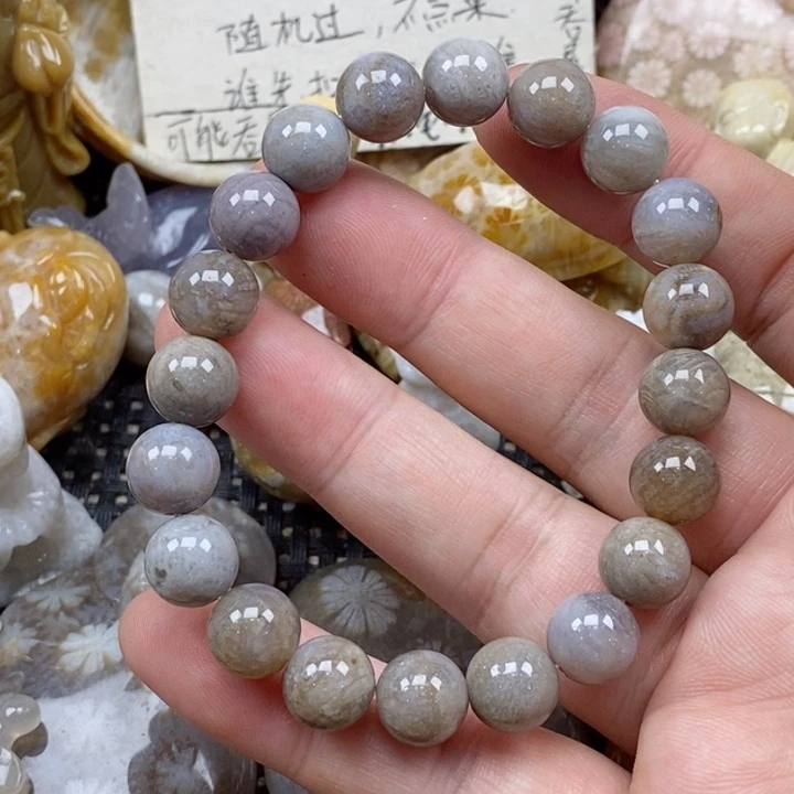 颈饰未镶嵌硅化珊瑚（珊瑚玉）