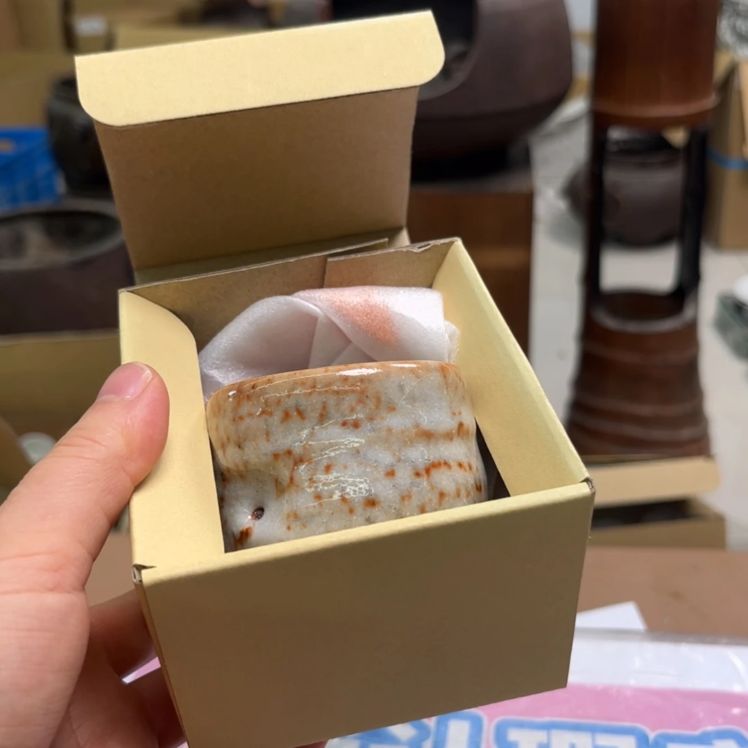 媛***e精选。        杯子