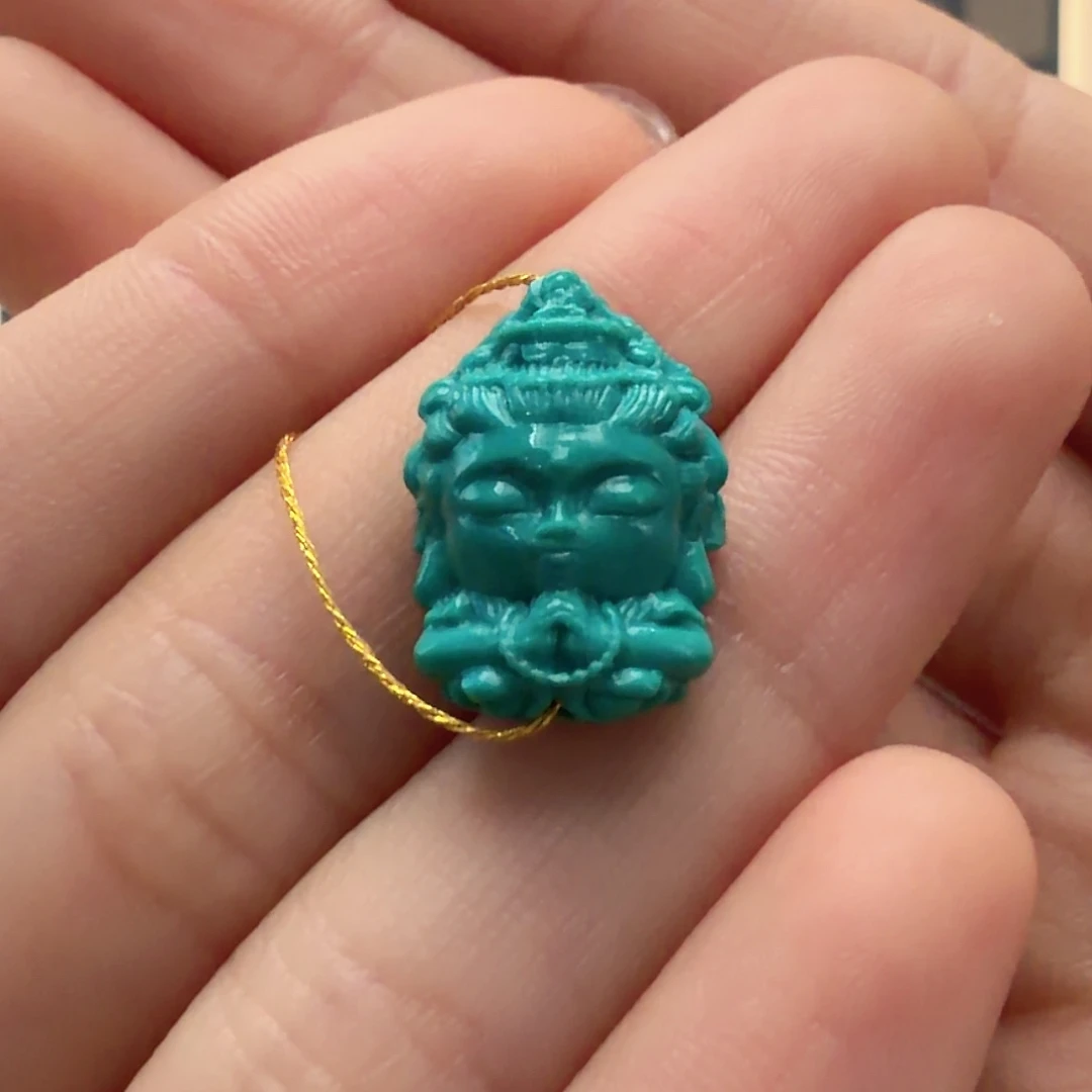 绿松石未镶嵌颈饰