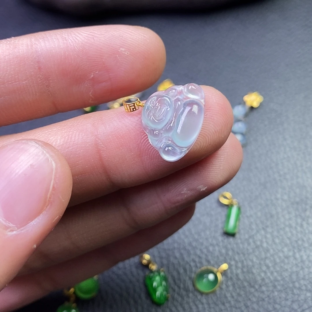 吊坠(不含链)18K金镶嵌翡翠