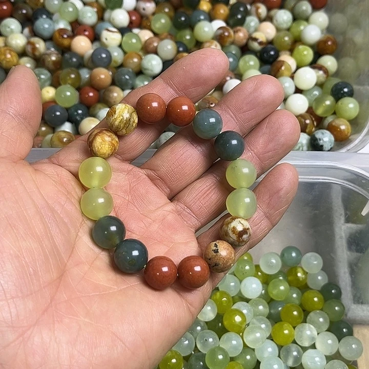 合金蛇纹石玉颈饰