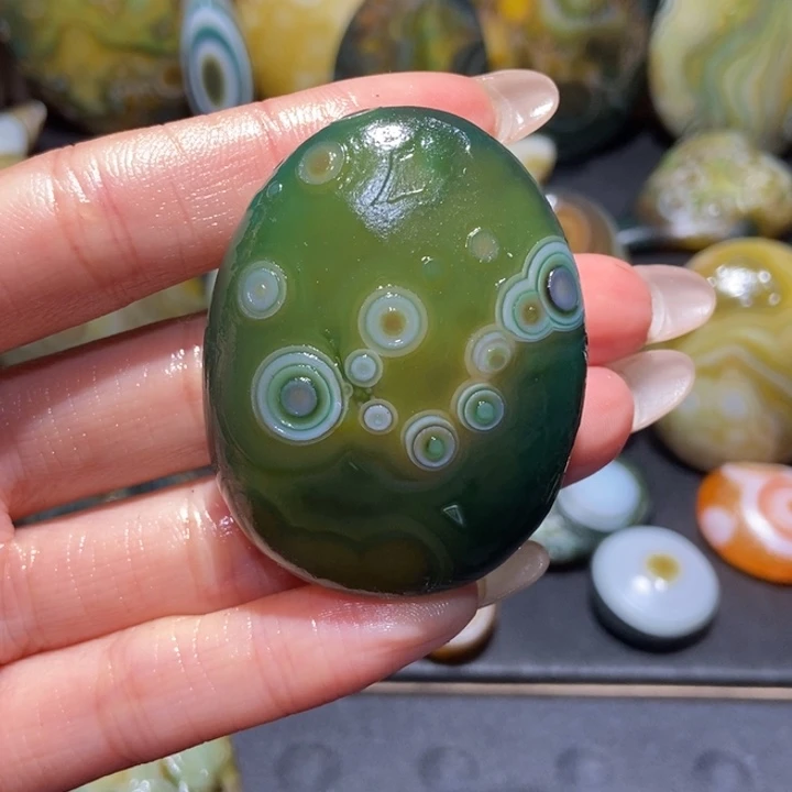 【闪购商品】未镶嵌玛瑙/玉髓珠宝奇石a a
