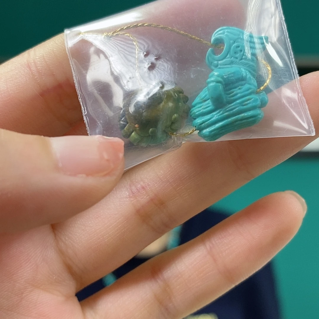 绿松石未镶嵌珠宝奇石