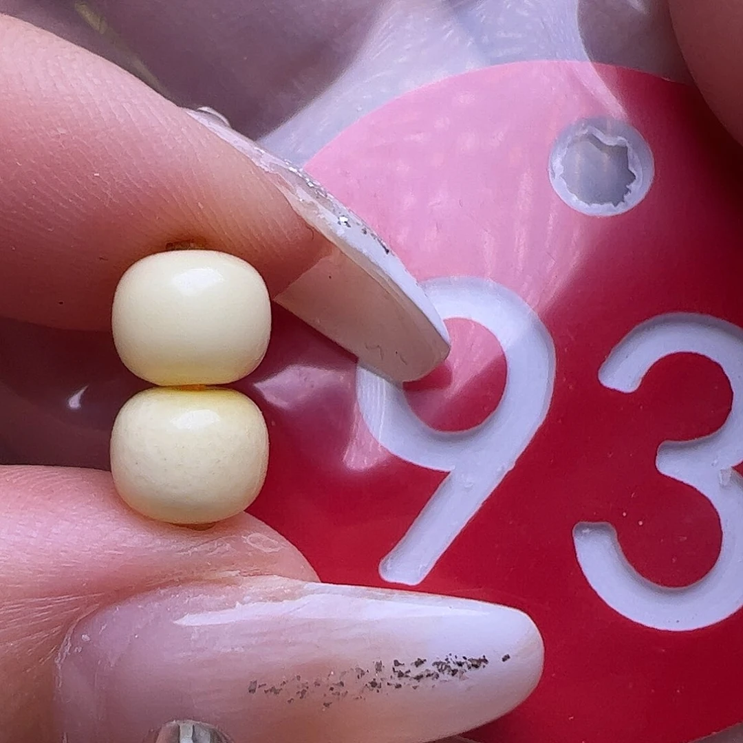 未镶嵌蜜蜡裸石龔****?6.5mm老型
