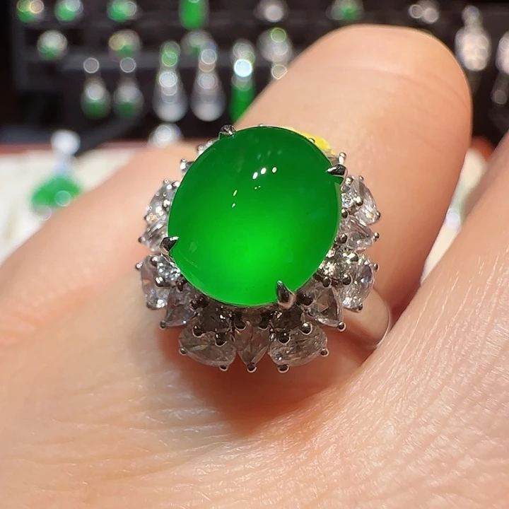 翡翠戒指18K金镶嵌缅甸翡翠a货