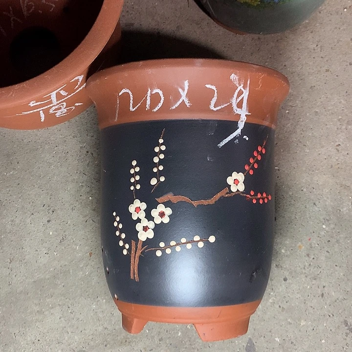 紫砂花盆紫砂的颜色很好看