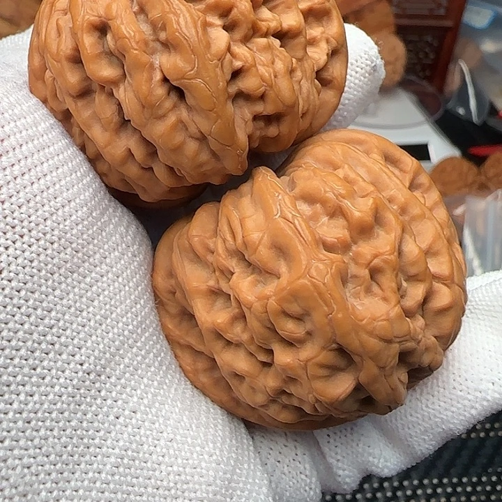文玩核桃吊坠全品苹果九龙46尺货头王中王