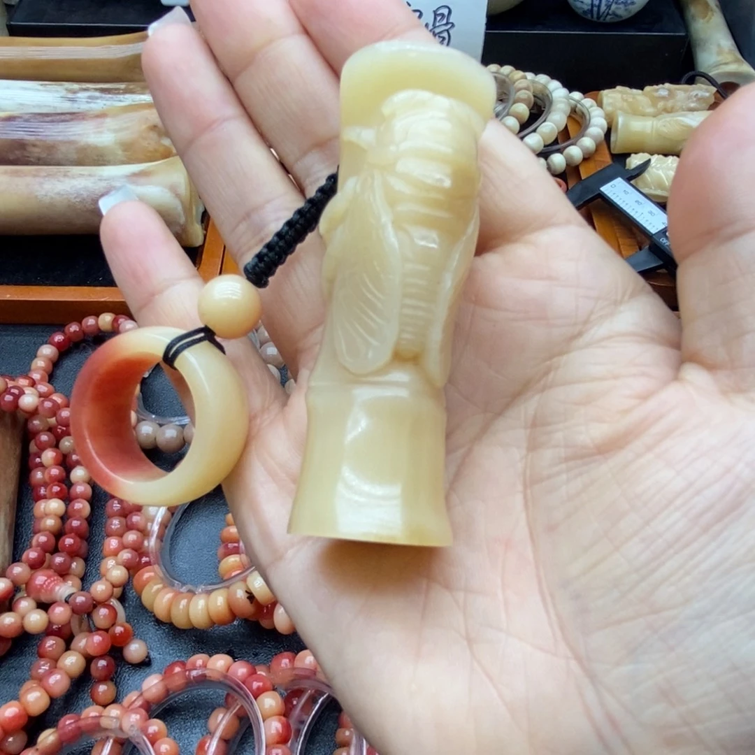 一****大叶紫檀（黑酸枝木类）