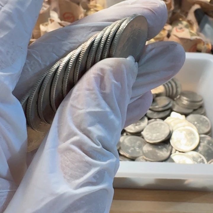 其他普通金属10枚，兰花1的，流通品