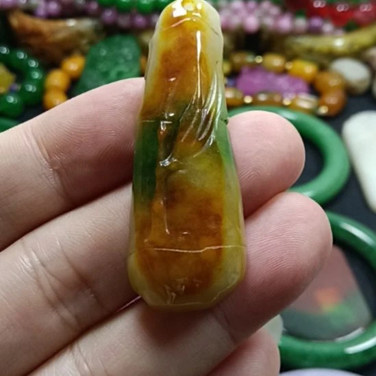 翡翠未镶嵌挂件翡翠