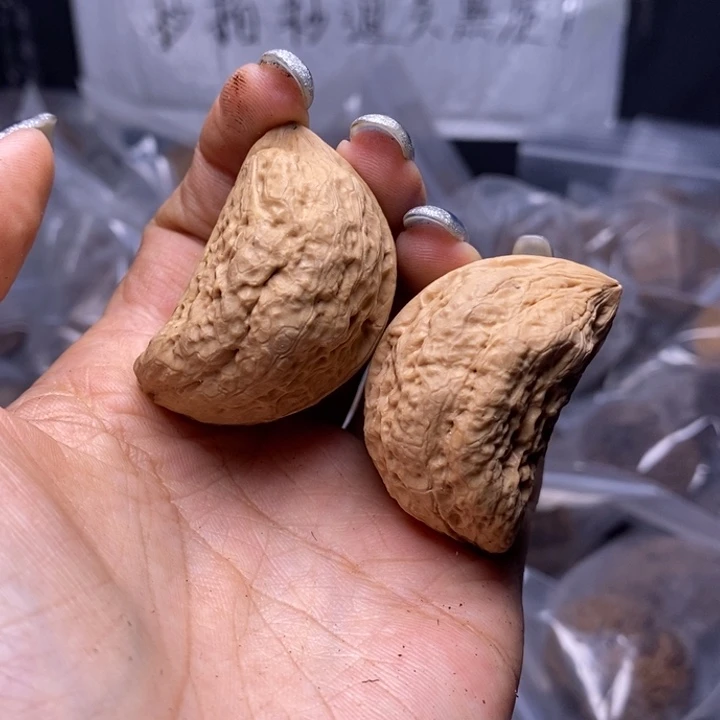 把件文玩核桃云南野生铁核桃131号37mm