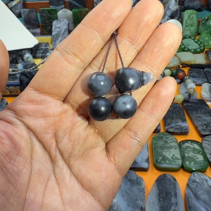 和田玉颈饰未镶嵌T****x