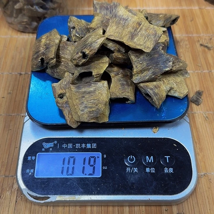 沉香木手把件拖****子海南白棋品种块料