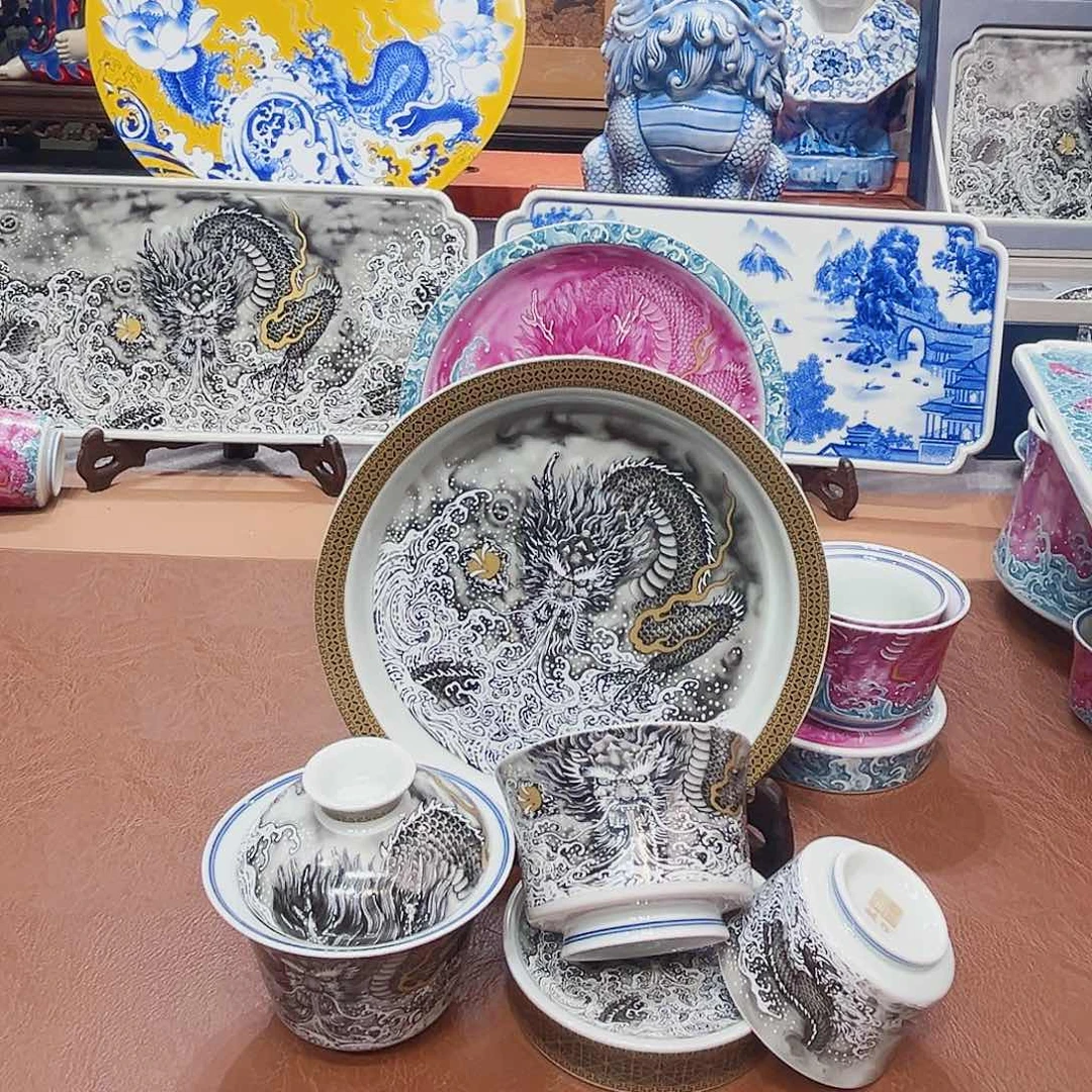 摆件景德镇陶瓷美术救济