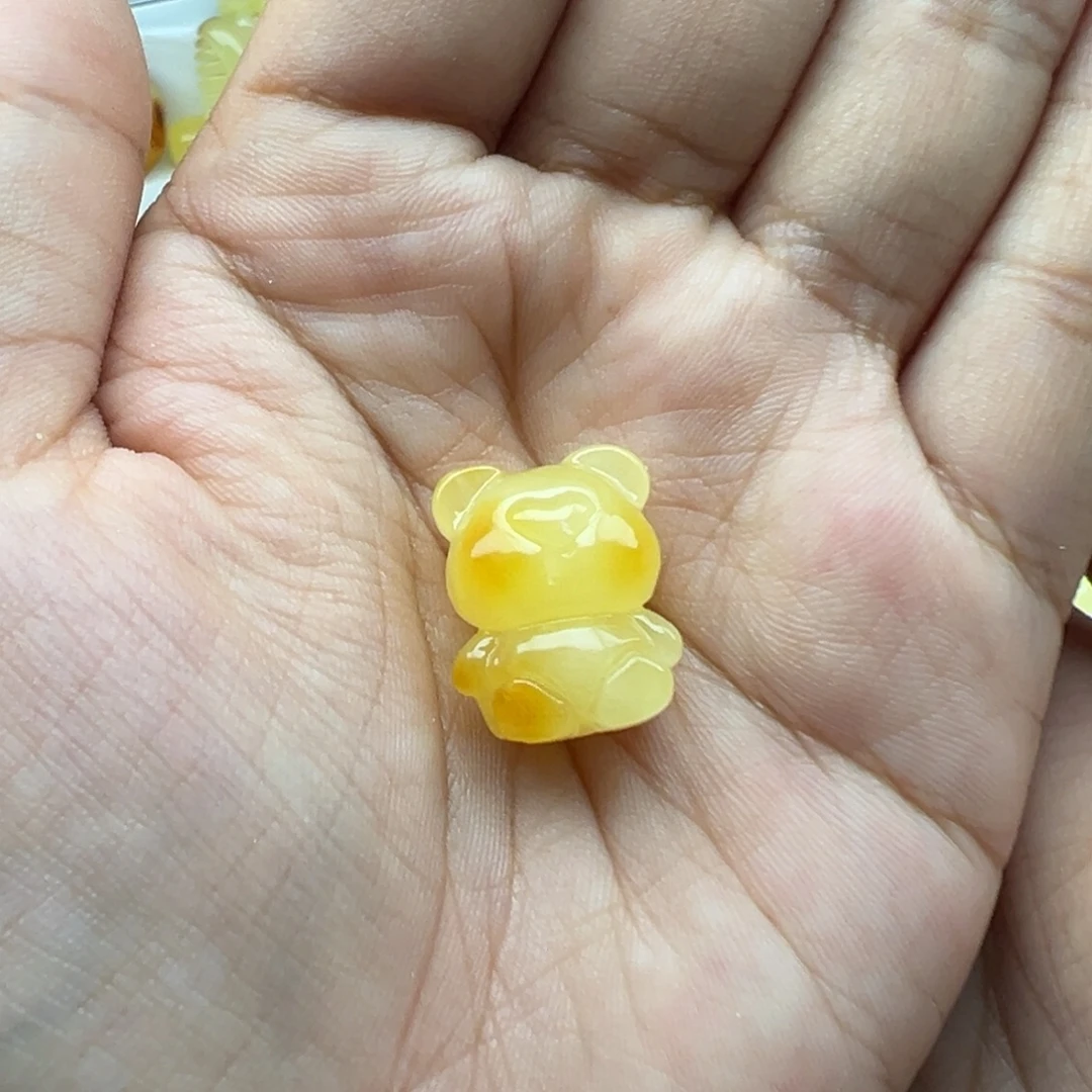 琥珀未镶嵌珠宝奇石小熊打孔不退换