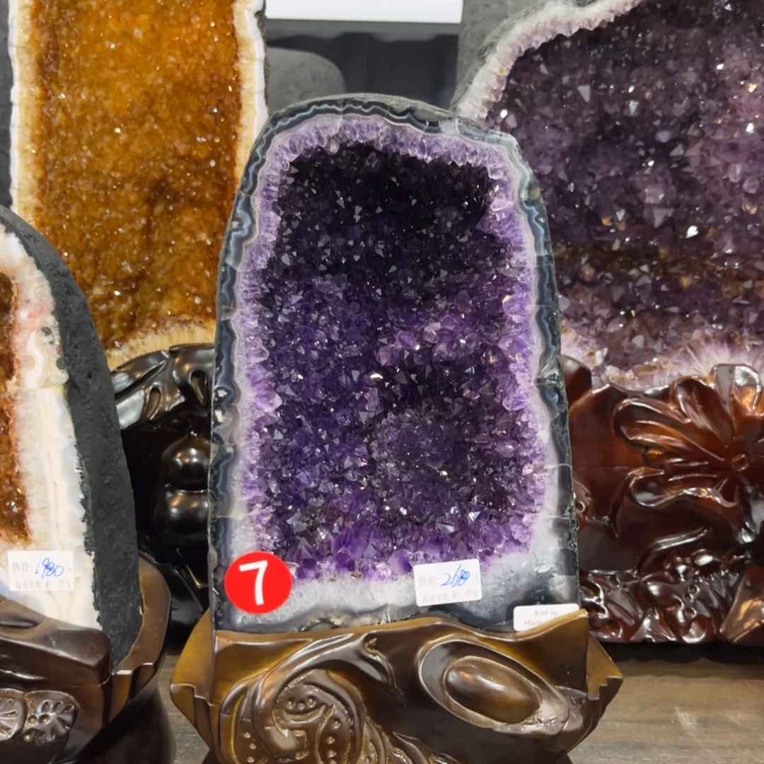 未镶嵌紫晶摆件紫晶洞