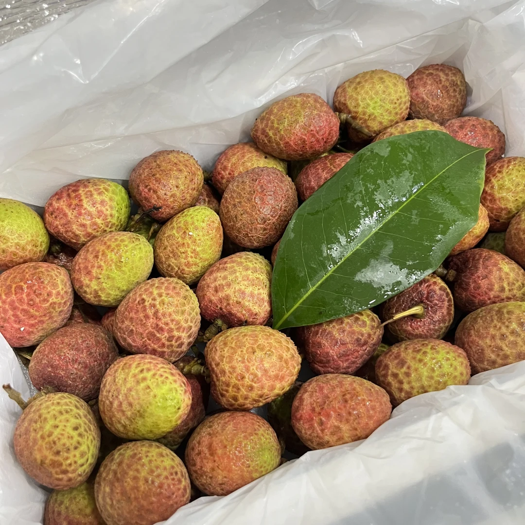 【绿野大叔】新鲜桂花香荔枝水嫩多汁2斤和4斤分装-顺丰