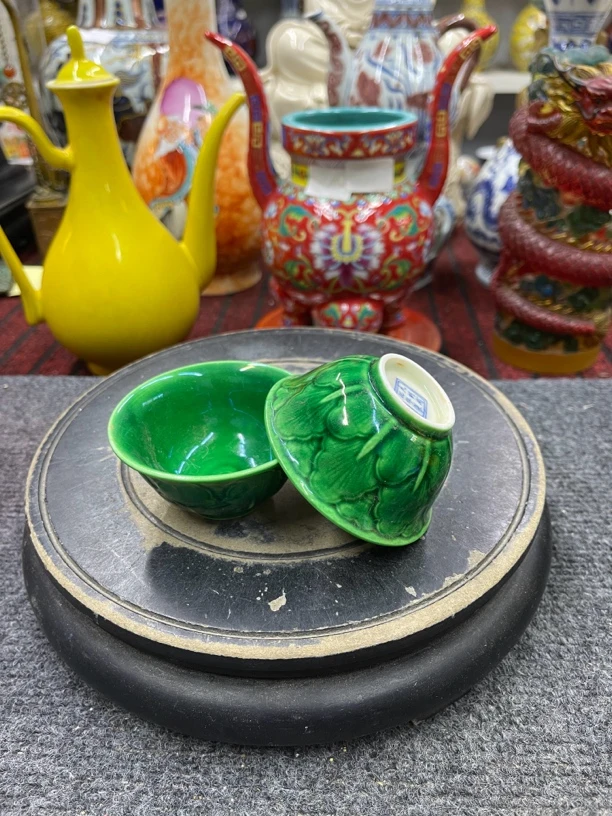 单色釉刻花压手杯主人杯茶杯