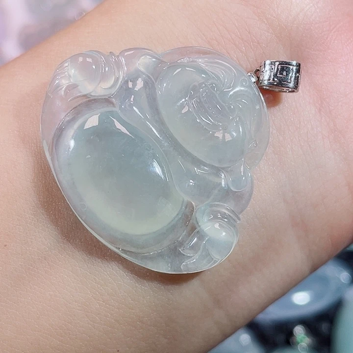 颈饰18K金镶嵌翡翠佛公