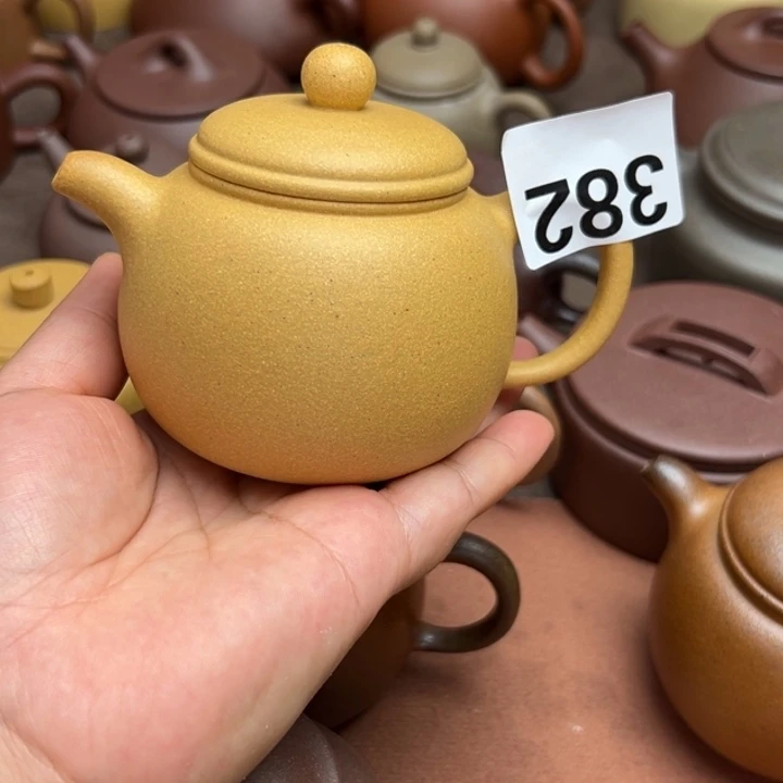 茶壶紫砂黄金段半手工220cc左右
