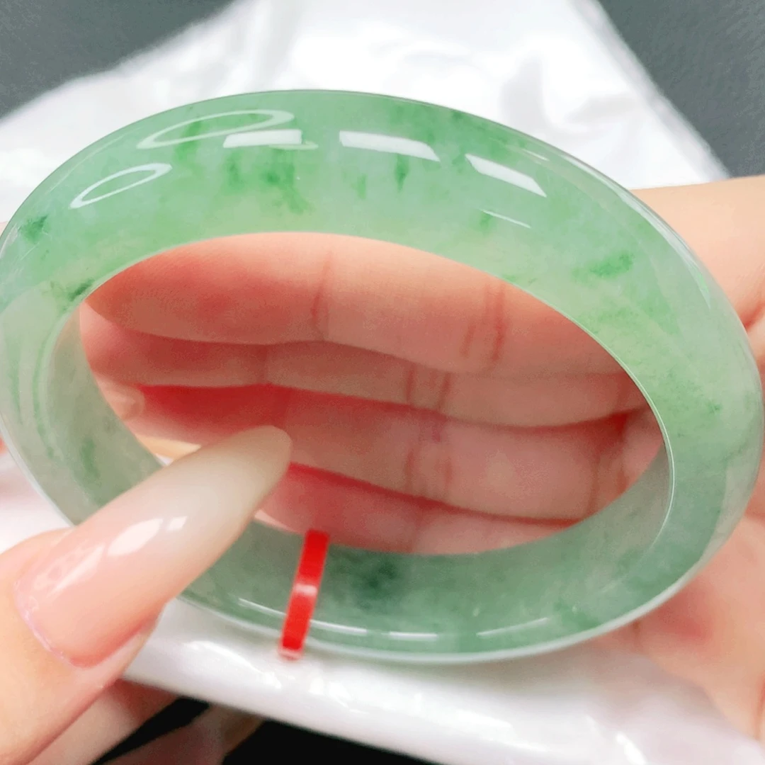 翡翠未镶嵌手镯57