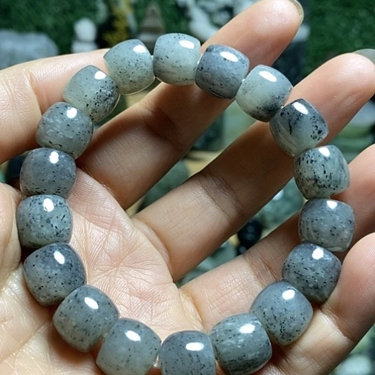 未镶嵌和田玉（糖玉）珠宝半成品