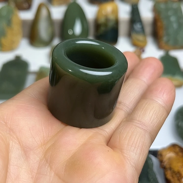岫岩老玉（透闪石质玉）戒指未镶嵌行****3