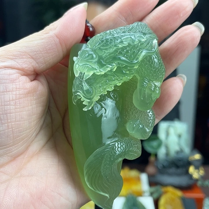 未镶嵌蛇纹石玉颈饰