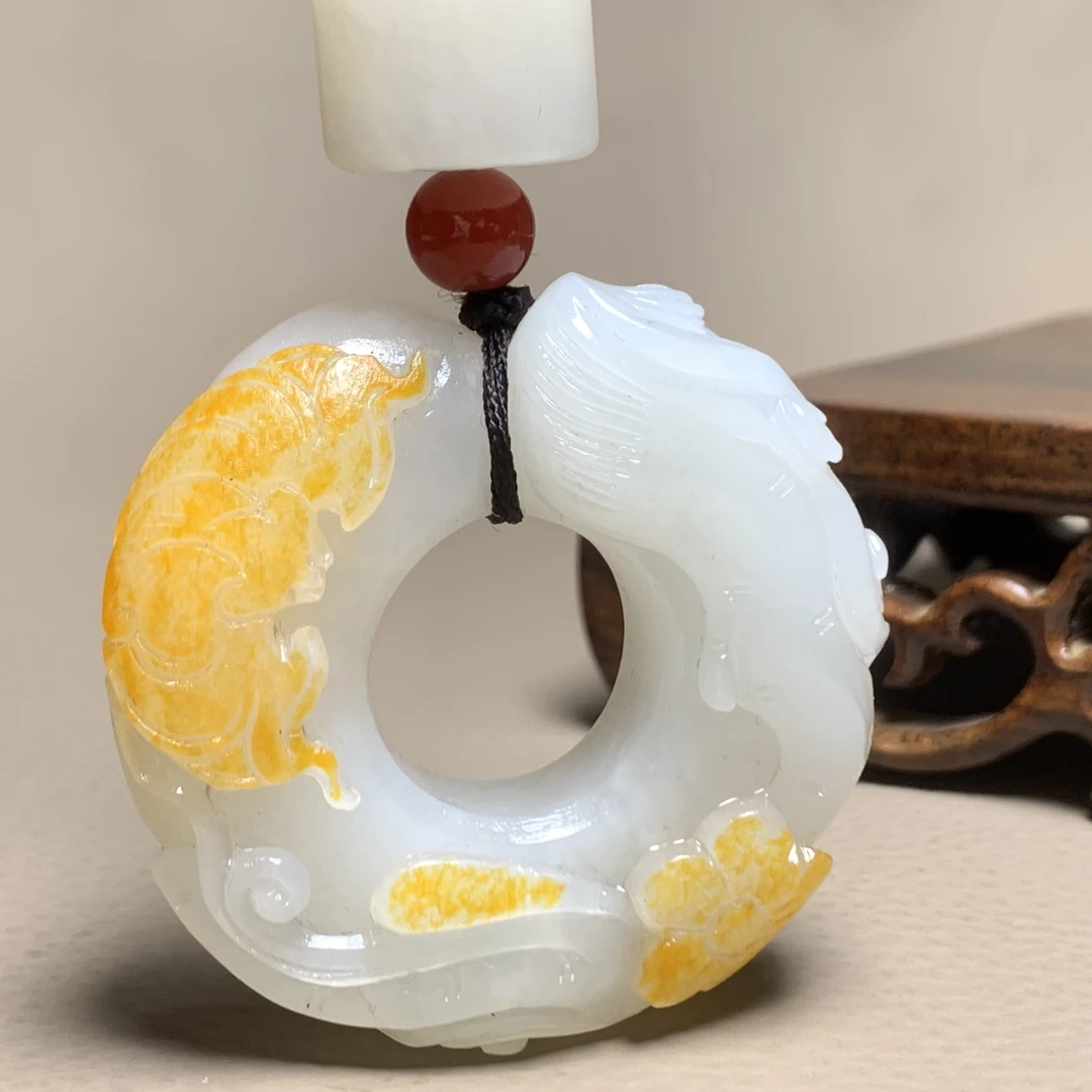 D754海川拍卖和田玉扳指