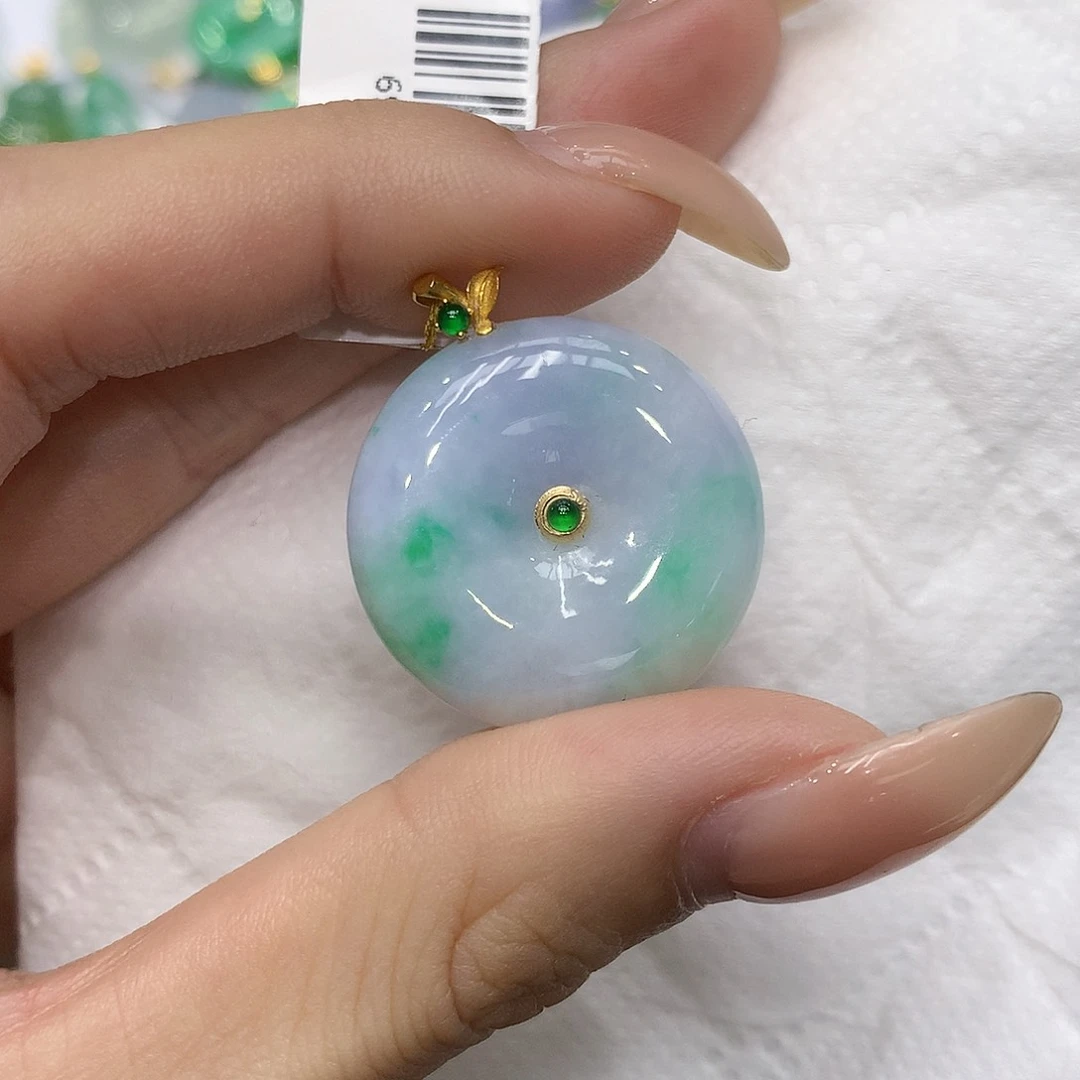 颈饰18K金镶嵌翡翠1111111111