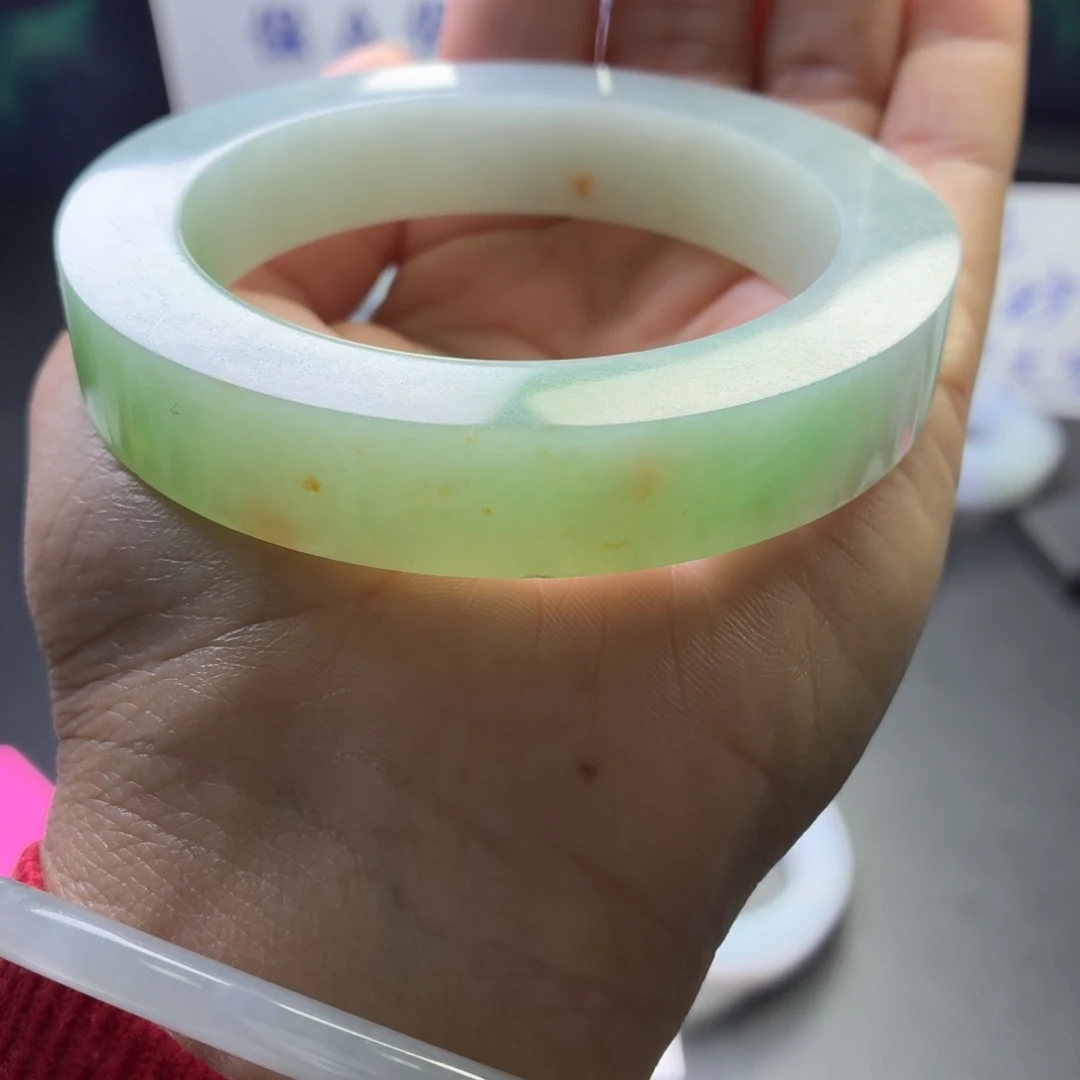定制翡翠未镶嵌冰胶料镯里藏金