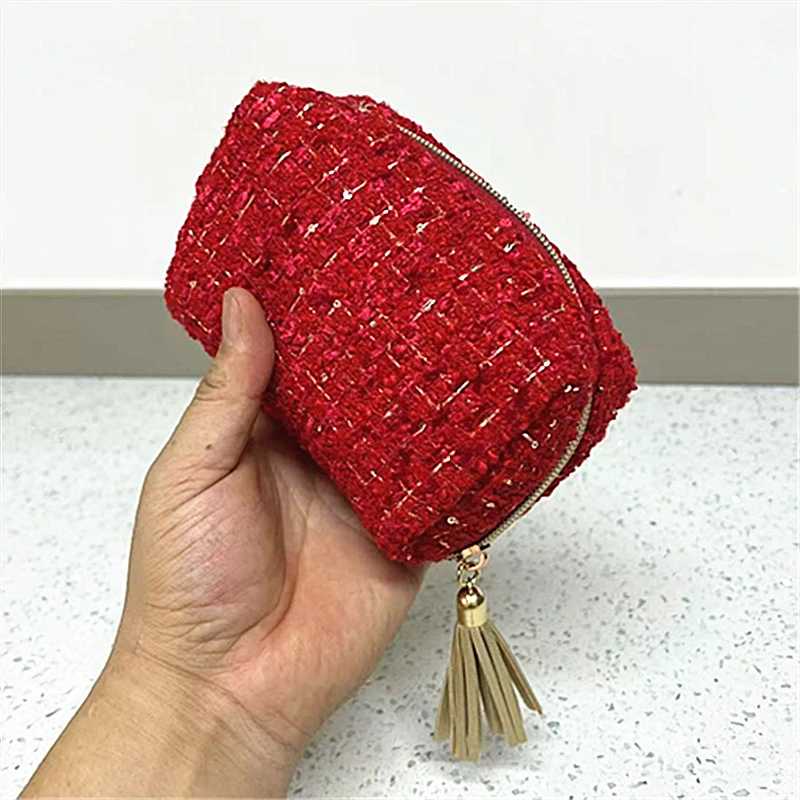 新款红色编织化妆包香风金丝收纳包便携旅行洗漱包口红包
