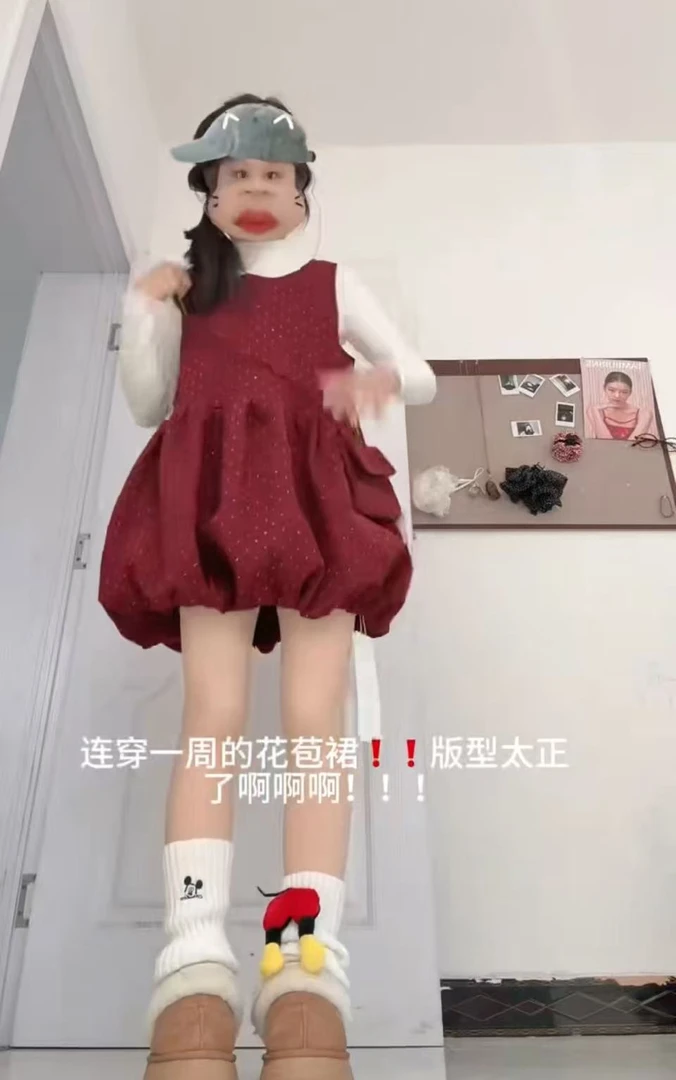 慵懒风甜美蕾丝静奢风女孩休闲风狂欢季时尚套装连衣裙带包包