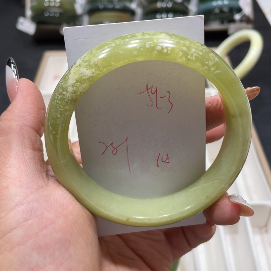 未镶嵌蛇纹石玉手镯