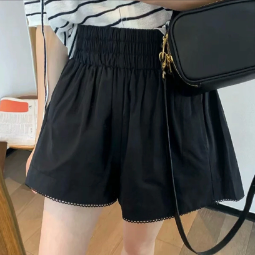 松紧高腰宽松显瘦阔腿A字版休闲短裤女花边百搭