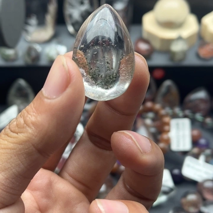 未镶嵌吊坠(赠链)水晶
