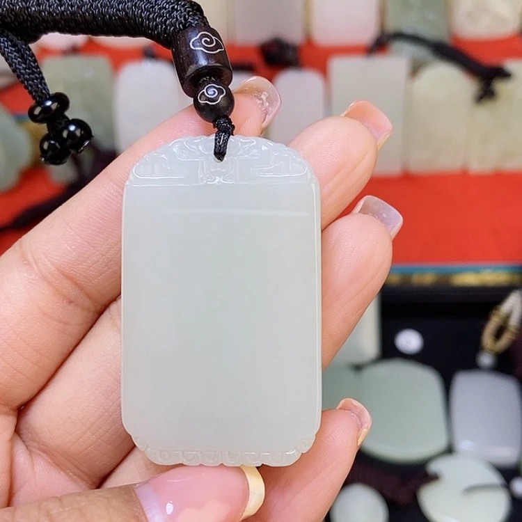 【闪购商品】颈饰未镶嵌和田玉