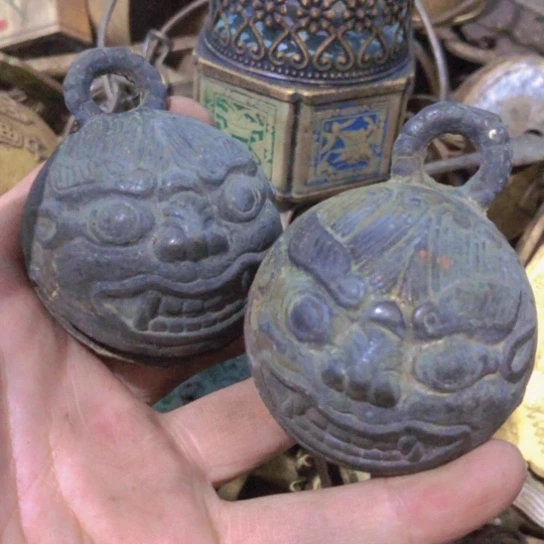 雪***山闪电购铜摆件工艺品
