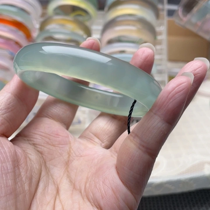 手镯玛瑙/玉髓未镶嵌57圈口