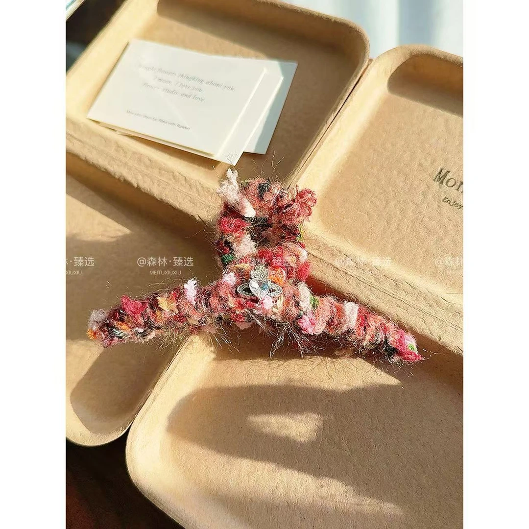粉色土土彩色毛线抓夹盘发夹