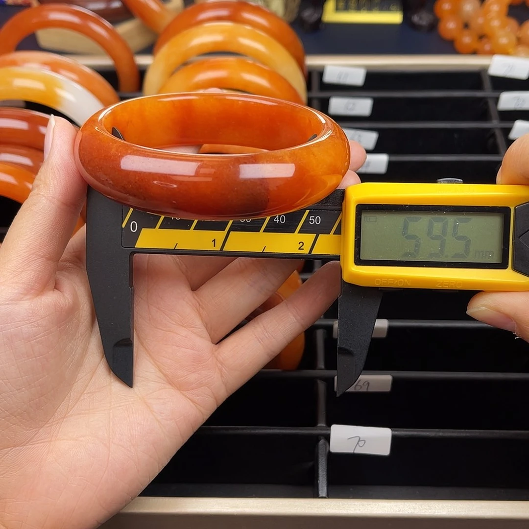 合金石英质玉（黄龙玉）手镯茄子去山金沙老油料福利59号