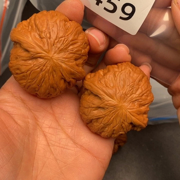 西***油桃核吊坠J459铁锤