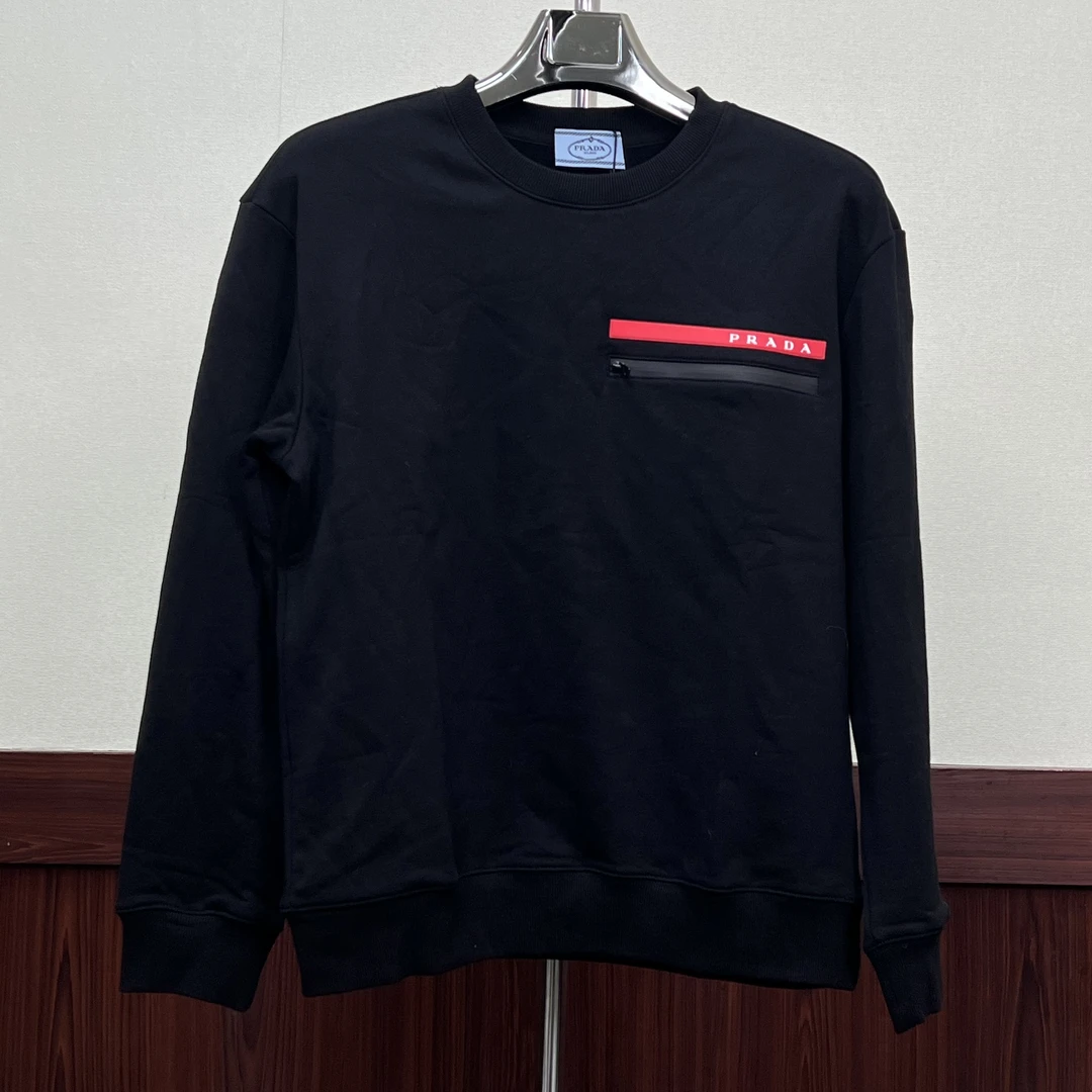99新 Prada/普拉达 男士套头圆领卫衣 tz6205
