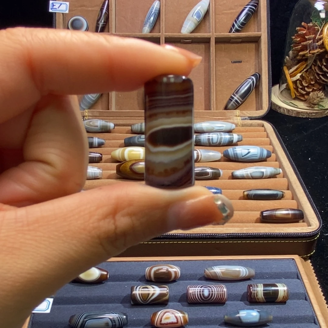 魔***楊玛瑙/玉髓未镶嵌颈饰