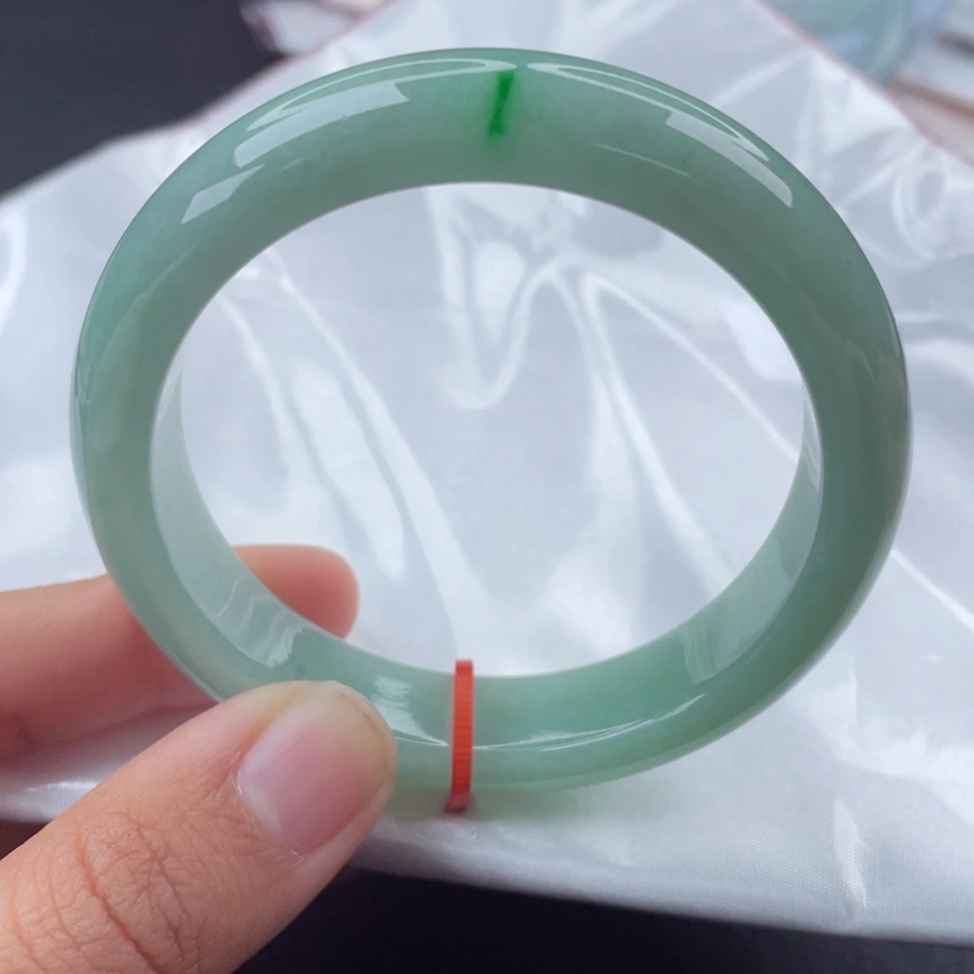 翡翠手镯未镶嵌54.6正圈