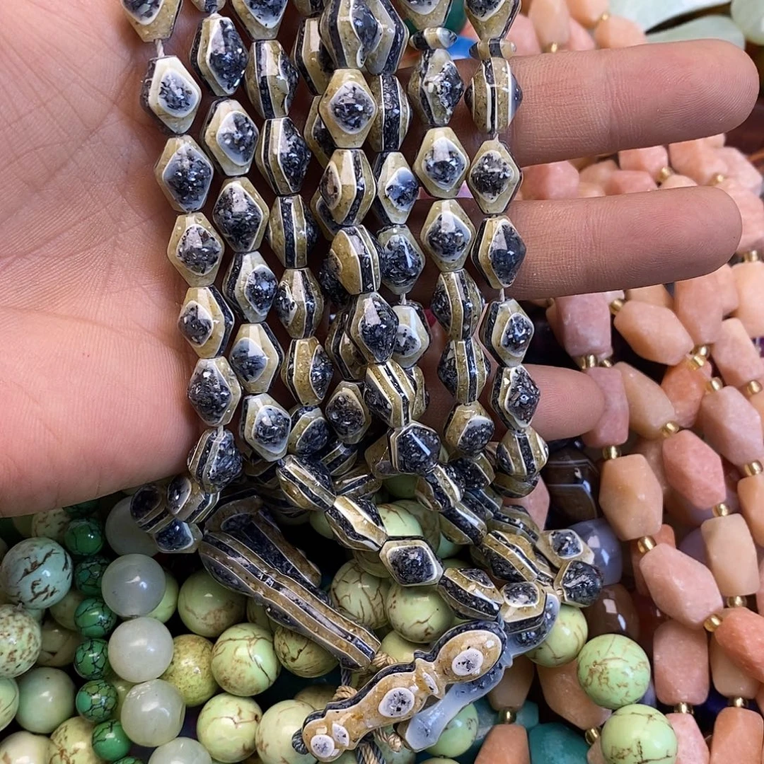 玛瑙/玉髓未镶嵌珠宝半成品贝壳成品串一条装